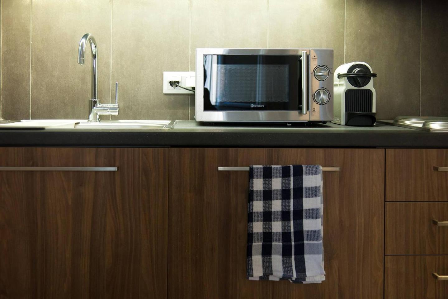 Toni'S Charming Apartment In The Thisseo Station Афіни Екстер'єр фото